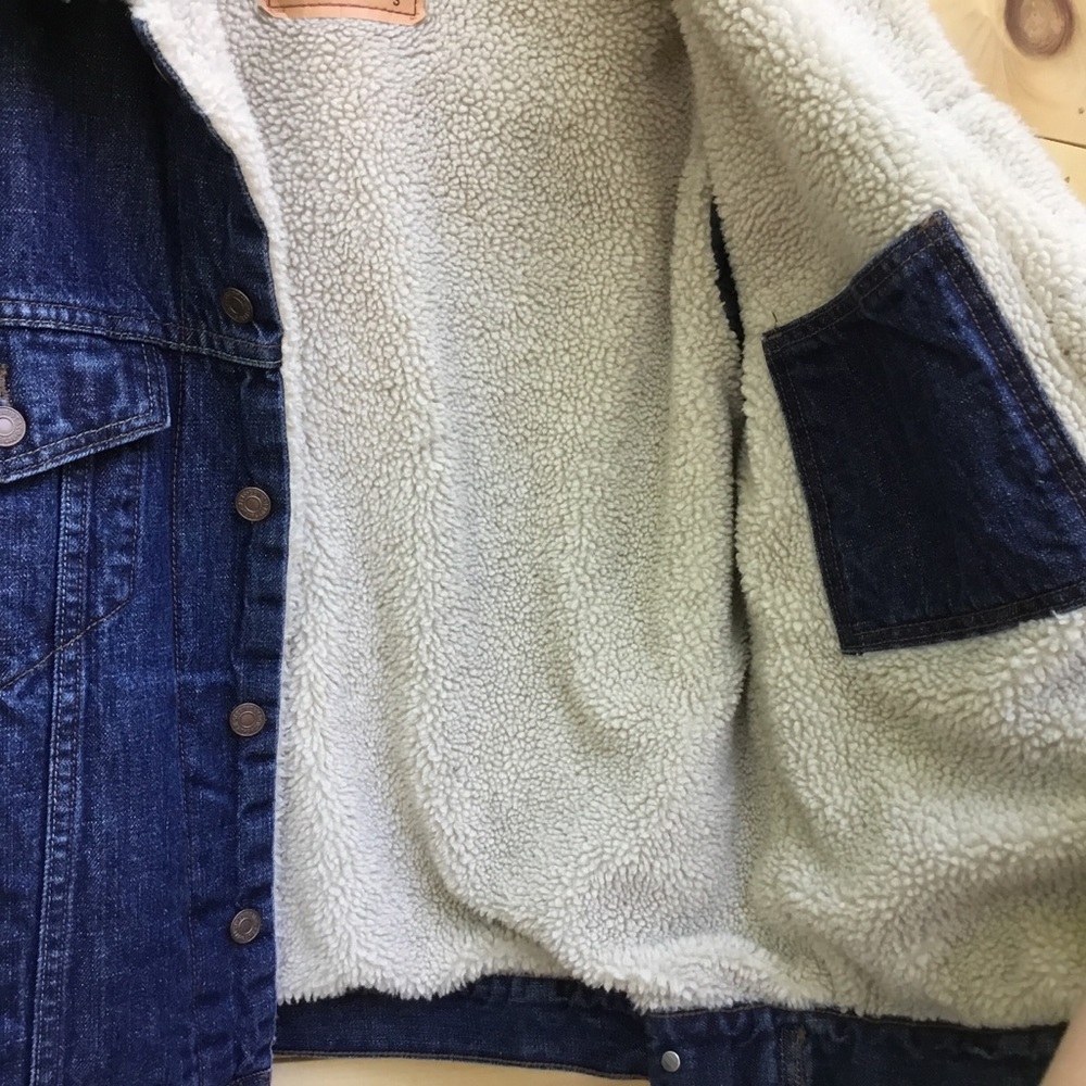 💥SOLD💥Levi’s Truckers Denim Jean Jacket S - Picture 7 of 8